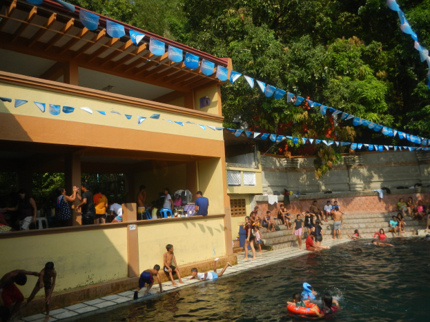 Am Sonntag: Späterer Betrieb im Raffteich Schwimmbad