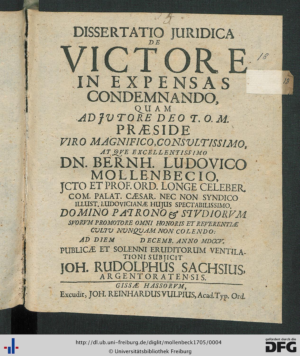 Offenes Buch mit dem Titel "Dissertation Juridica de Victore in Expensas Condemando" und sichtbarem juristischem Text auf der Seite.