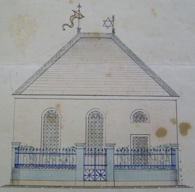 Eine Zeichnung eines Gebäudes mit einem Zaun und einem Stern oben, mit Fenstern und einem Geländer, mit Text unten, der mutmaßlich eine Synagoge in Jerusalem zeigt.