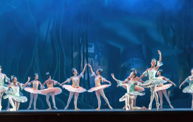 "Theater of Estrada Song" des Zentrums für Ästhetische Erziehung von Kindern der Region Nizhny Novgorod wird vor der Vorstellung von "Nussknacker" im Nizhny Novgorod TYUZ am 1. Juni auftreten"