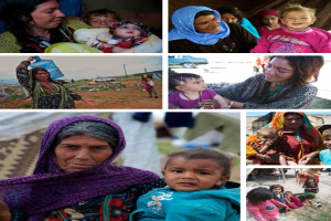 Eine Collage von Fotos von Frauen und Kindern in Afghanistan, die eine humanitäre Krise darstellen: eine Frau mit einem Baby und einem Wasserkrug, zwei Frauen und zwei Kinder, die sitzen und lächeln, und eine Frau mit einem Kind im Vordergrund mit Fahrzeugen und Polen im Hintergrund.